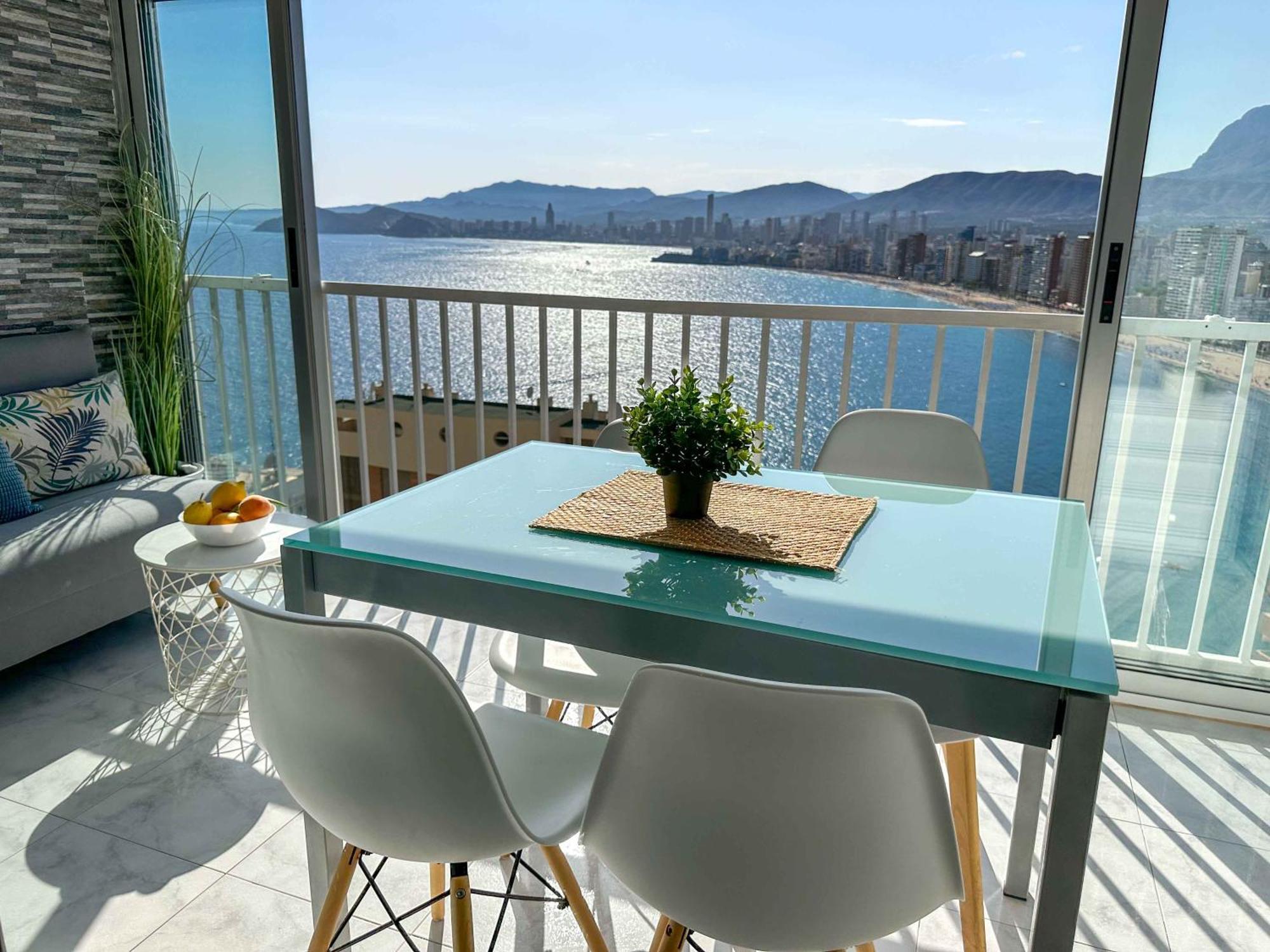 Balcon Al Mediterraneo Y Skyline De Apartment Benidorm