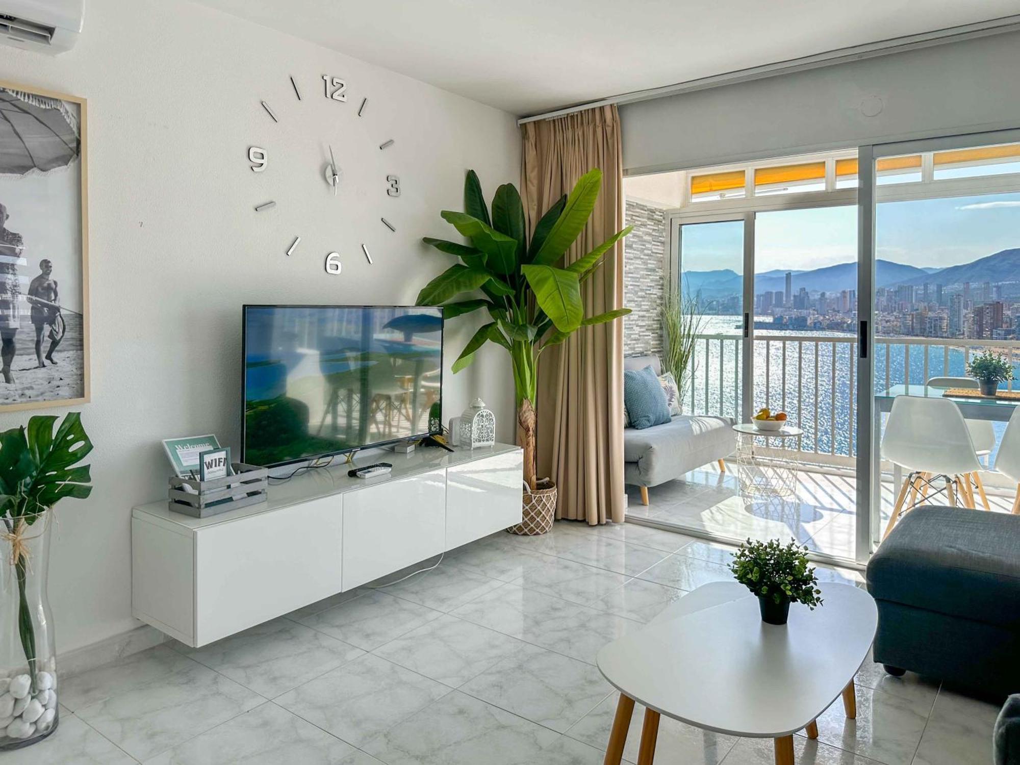 Balcon Al Mediterraneo Y Skyline De Benidorm