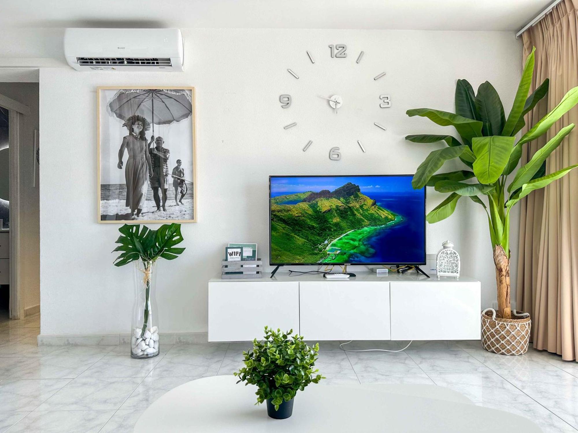 Balcon Al Mediterraneo Y Skyline De Apartment
